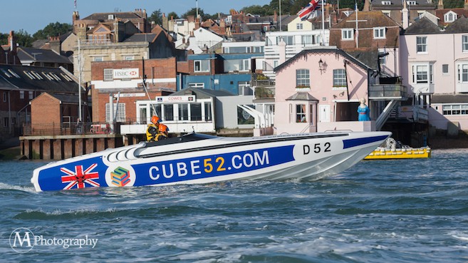 Cowes Offshore Powerboat Races - Photo credit Malc Attrill