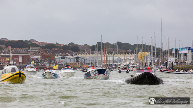 Powerboats leave Cowes Harbour credit Malc Attrill